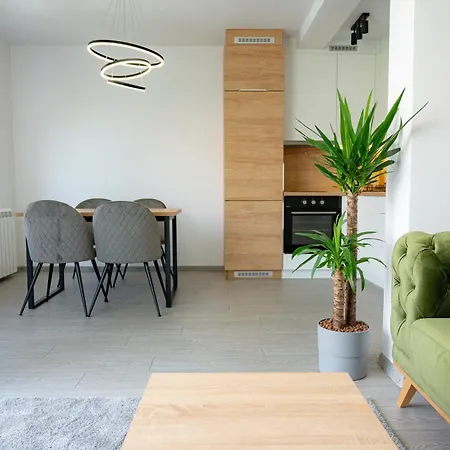 Bole's - 2 Bedroom With Private Parking * Belgrade